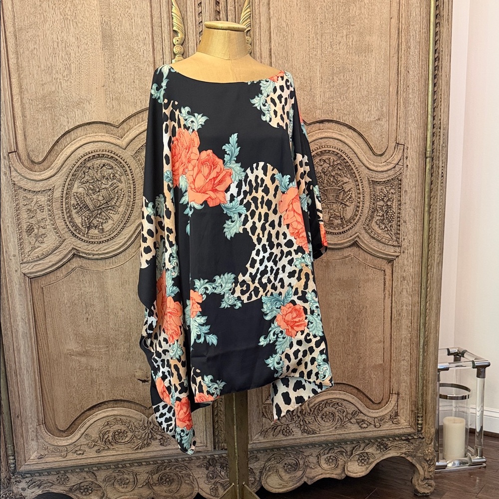 IMAN NWT Reversible Black Floral & Leopard Print Tunic with Coral Roses